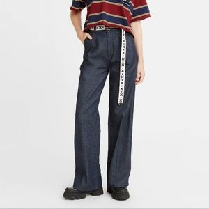 LEVI'S X FELIX THE CAT PLEATED HIGH LOOSE WOMEN'S JEANS Size 30 NWT